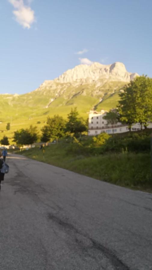 La Tana Del Capriolo Daire Prati di Tivo Dış mekan fotoğraf